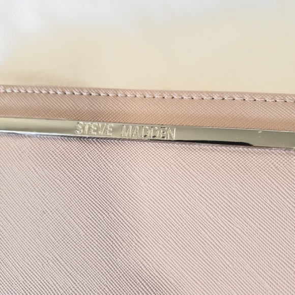 Clutch Wallet - Picture 3 of 8